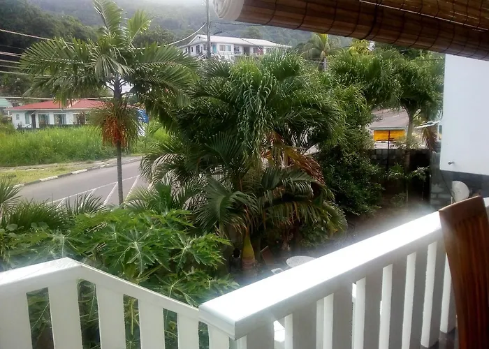 Corner Bay Beau Vallon,mahe *